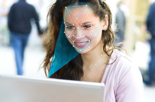 1495463941_iphone-8-scanning-3