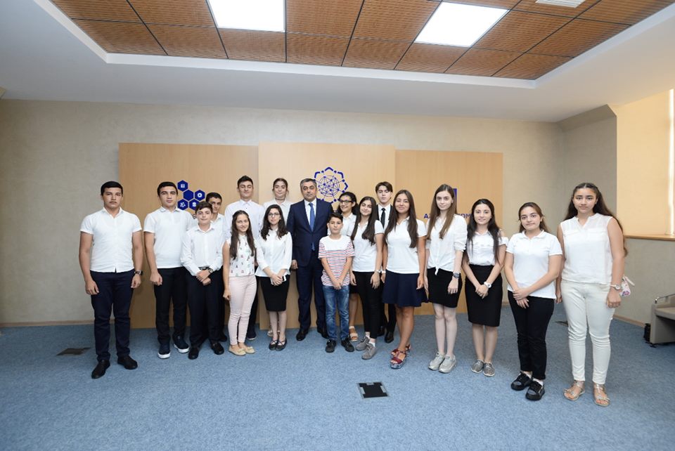 20914742_1918159471777535_6107267265084925081_n