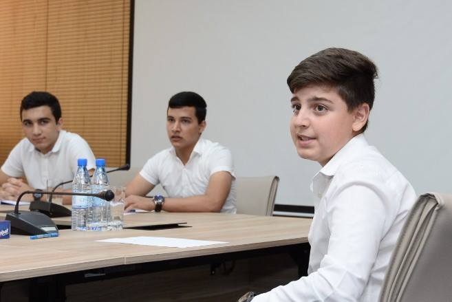 20915190_1918159465110869_8116843087657851996_n