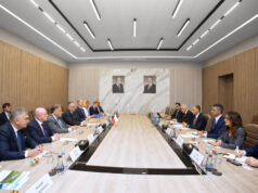 Nazir Rəşad Nəbiyev Çexiyanın nəqliyyat naziri ilə görüşüb